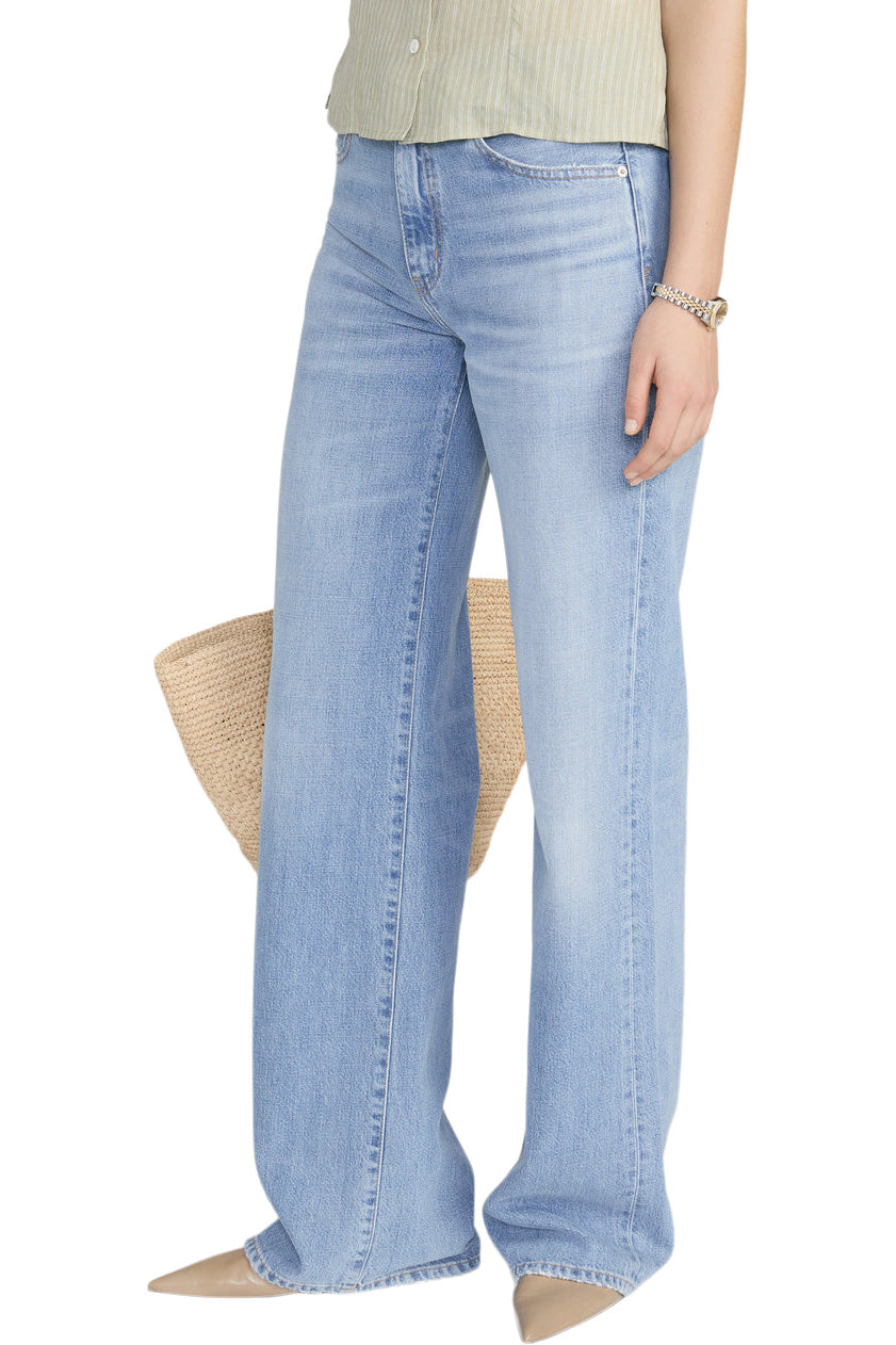 Frame Denim Off Duty Stroll in Frey