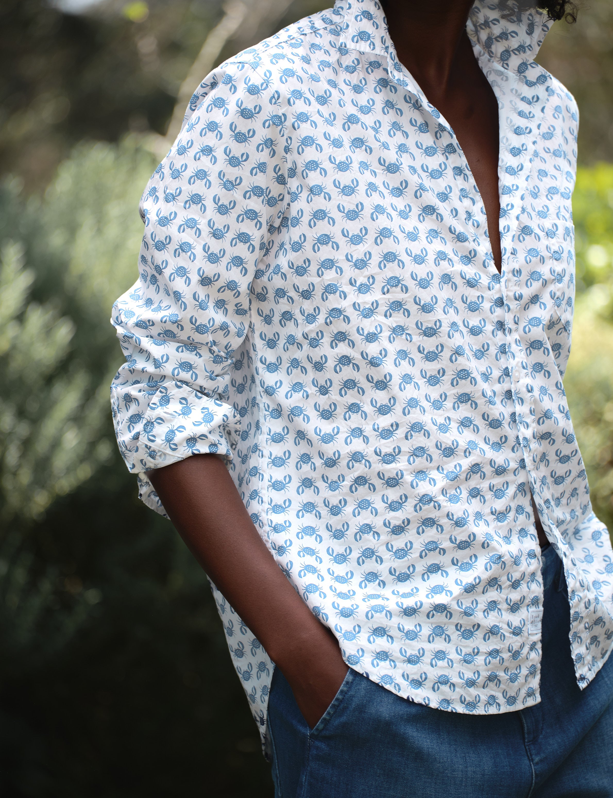 Frank & Eileen Eileen Relaxed Button Up Shirt in Blue Crab