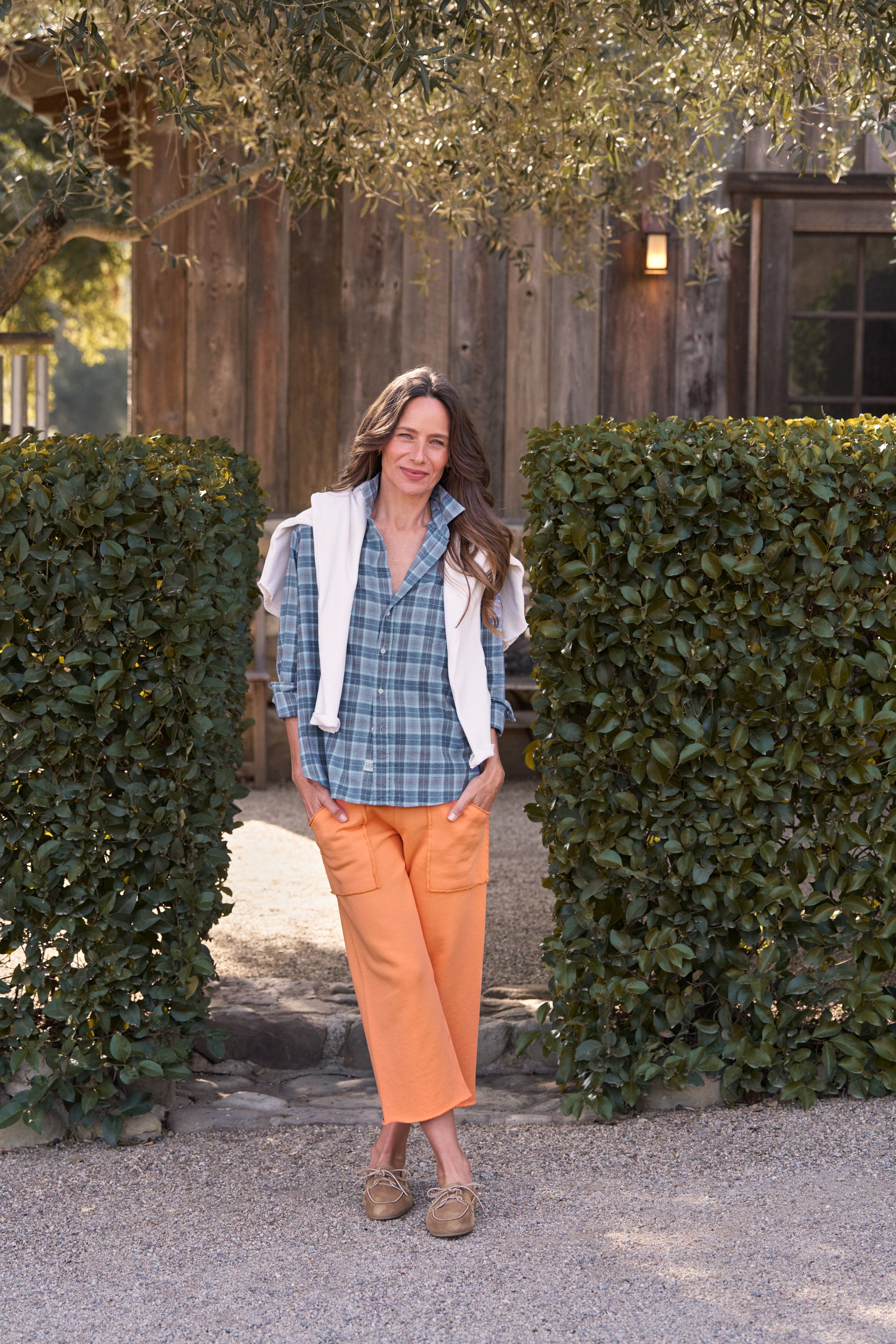 Frank & Eileen Eileen Relaxed Button Up Shirt in Grey Light Blue Plaid
