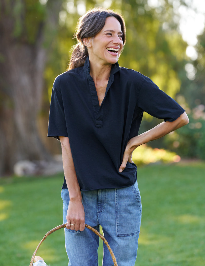 Frank & Eileen Patty Short Sleeve Popover Henley in British Royal Navy