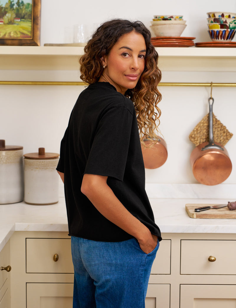 Frank & Eileen Perry NYC Crewneck Tee in Black