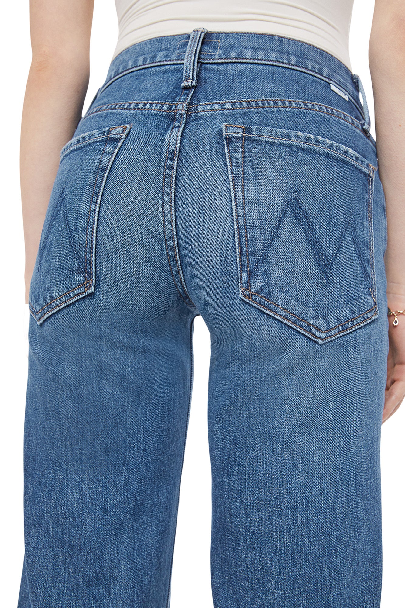 MOTHER Denim Mid Rise Rambler Zip Ankle in Tambourine Man