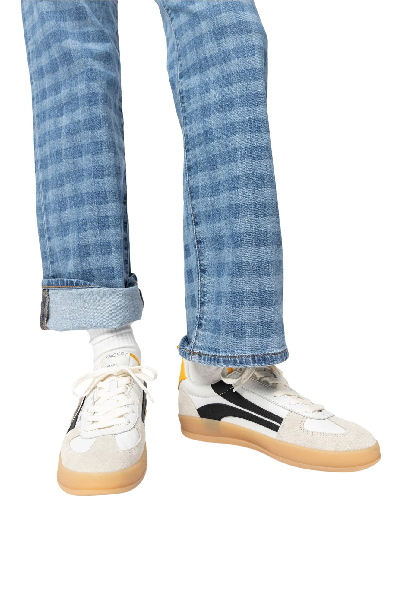 Oncept Fez Sneakers in Retro White
