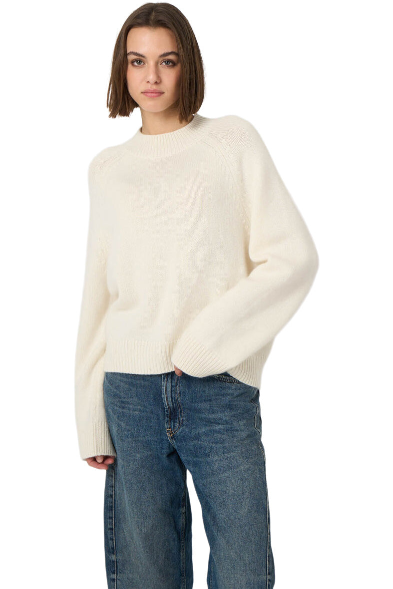 Repeat Cashmere Chunky Cashmere Sweater with Asymmetric Hem in Cream