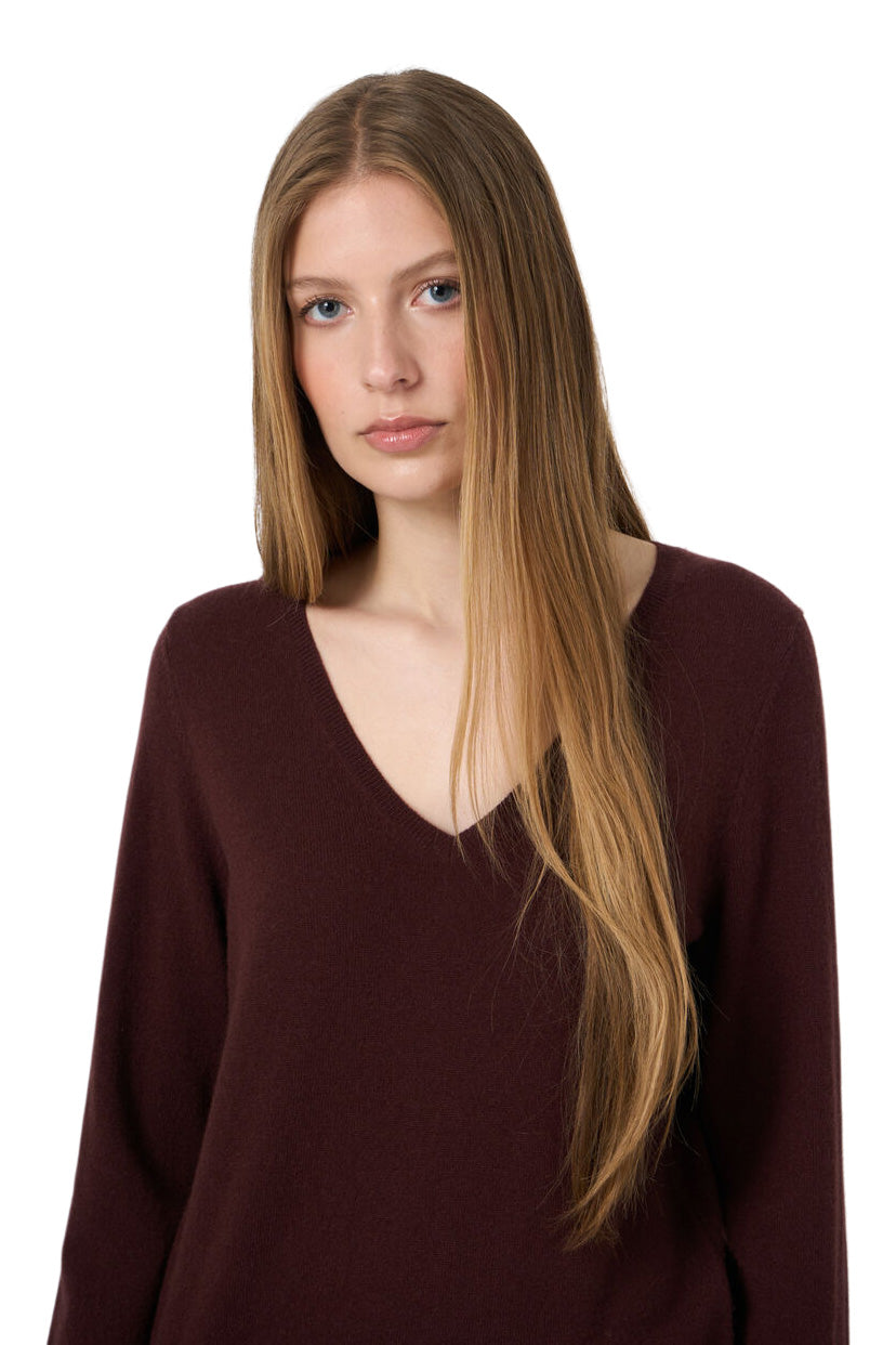 Repeat Cashmere Classic V-Neck Sweater