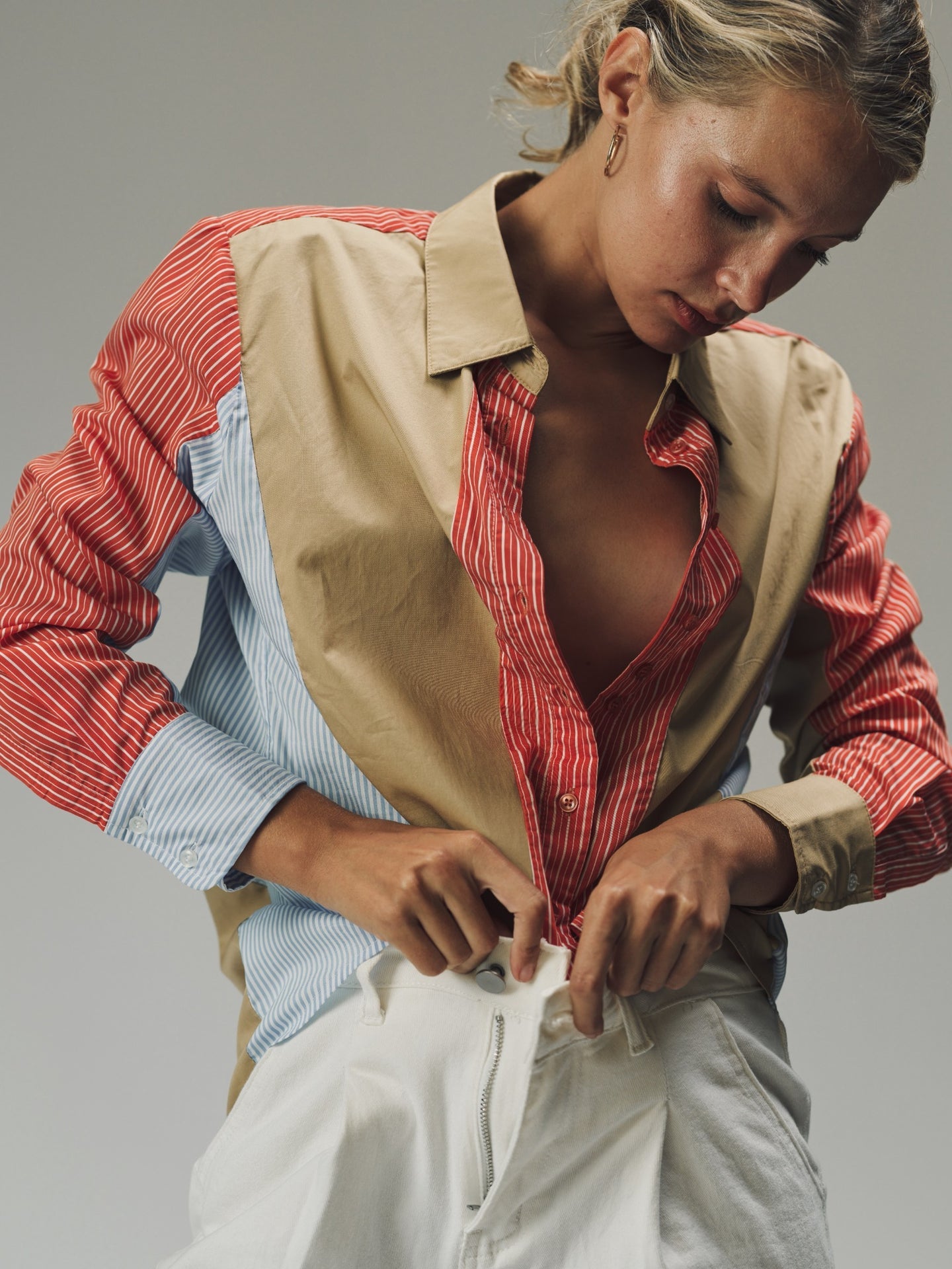 The Shirt By Rochelle Behrens Boyfriend Shirt In Stripe Tan Red Blue