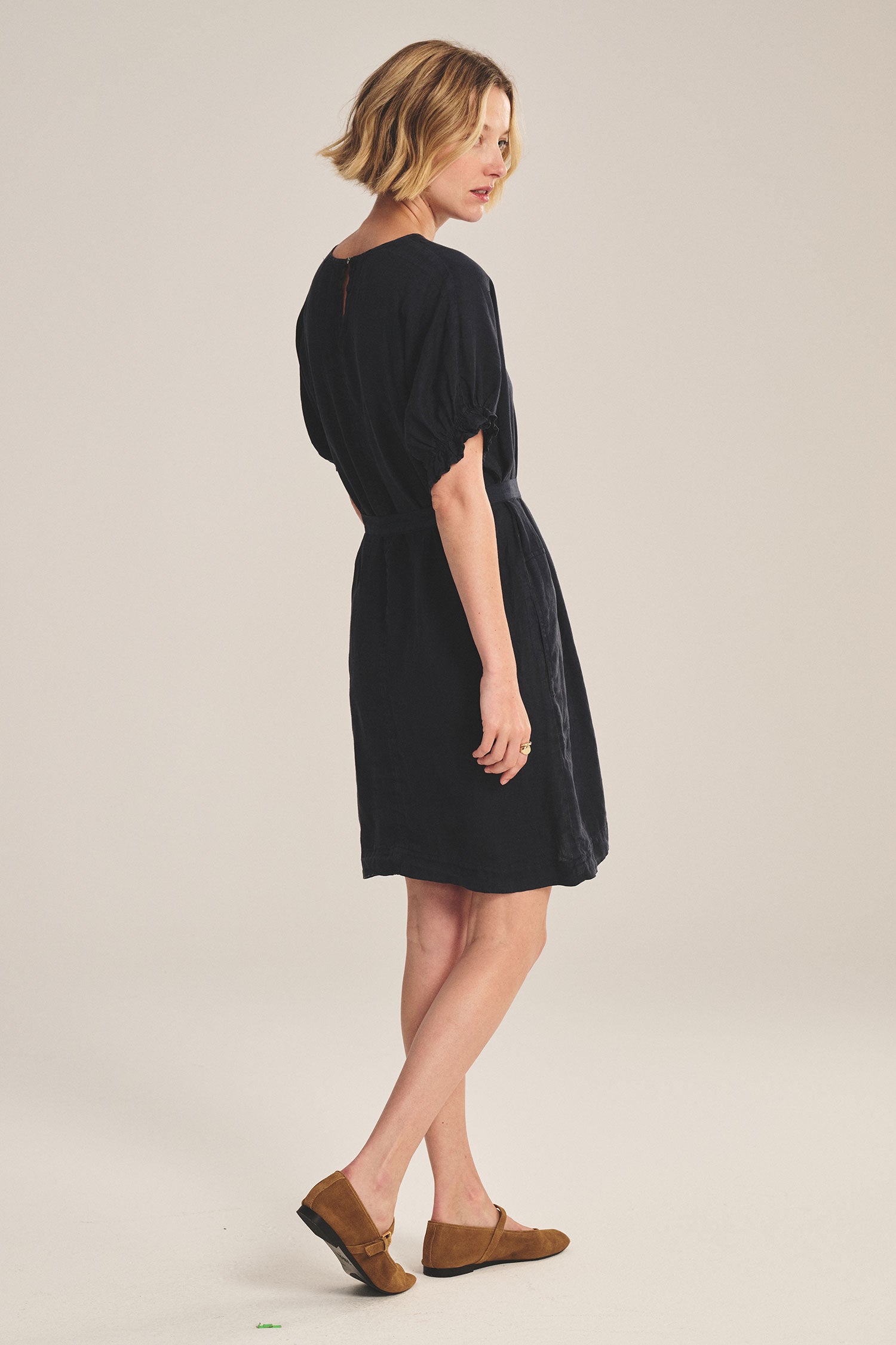 Velvet Vivian Short Sleeve Dress in Shadow