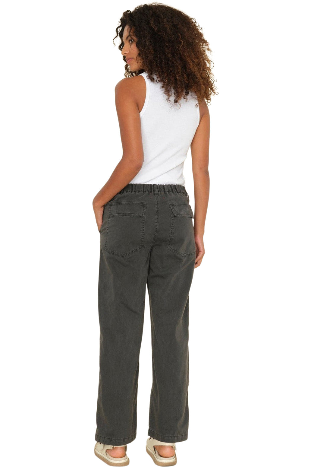Xirena Morleigh Twill Pant in Carbon