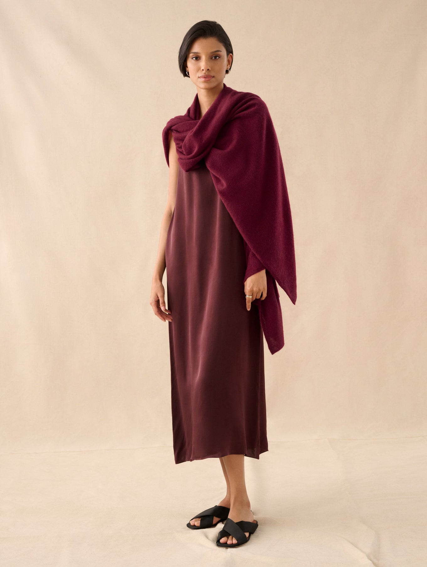 White + Warren Cashmere Travel Wrap