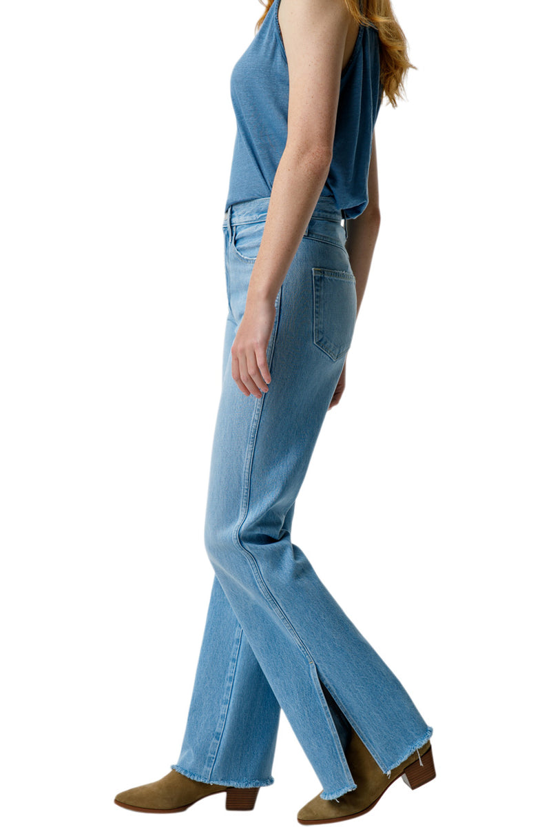 Amo Denim Liz Split Flare in Infatuation