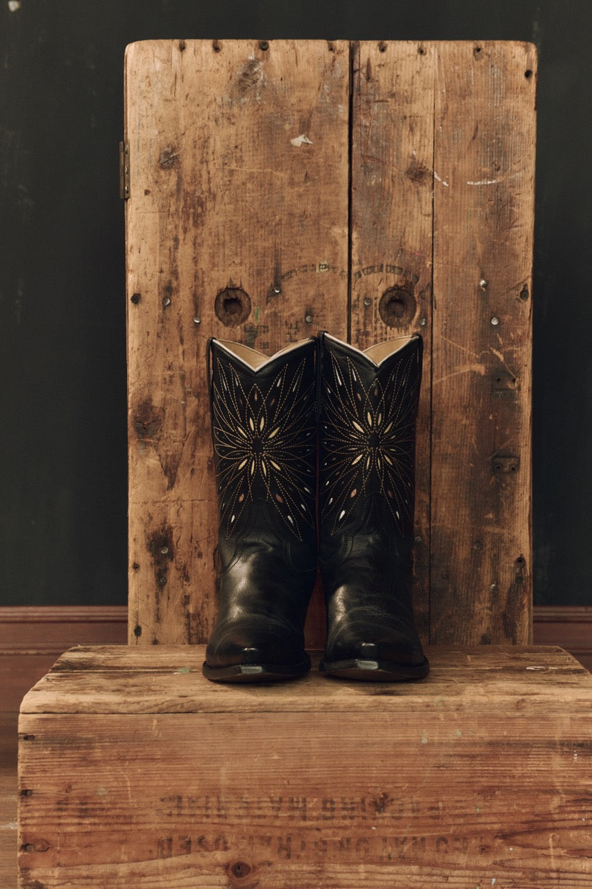 The Great x Stetson The Southwest Cowboy Boot In Black with Gold Sunburst
