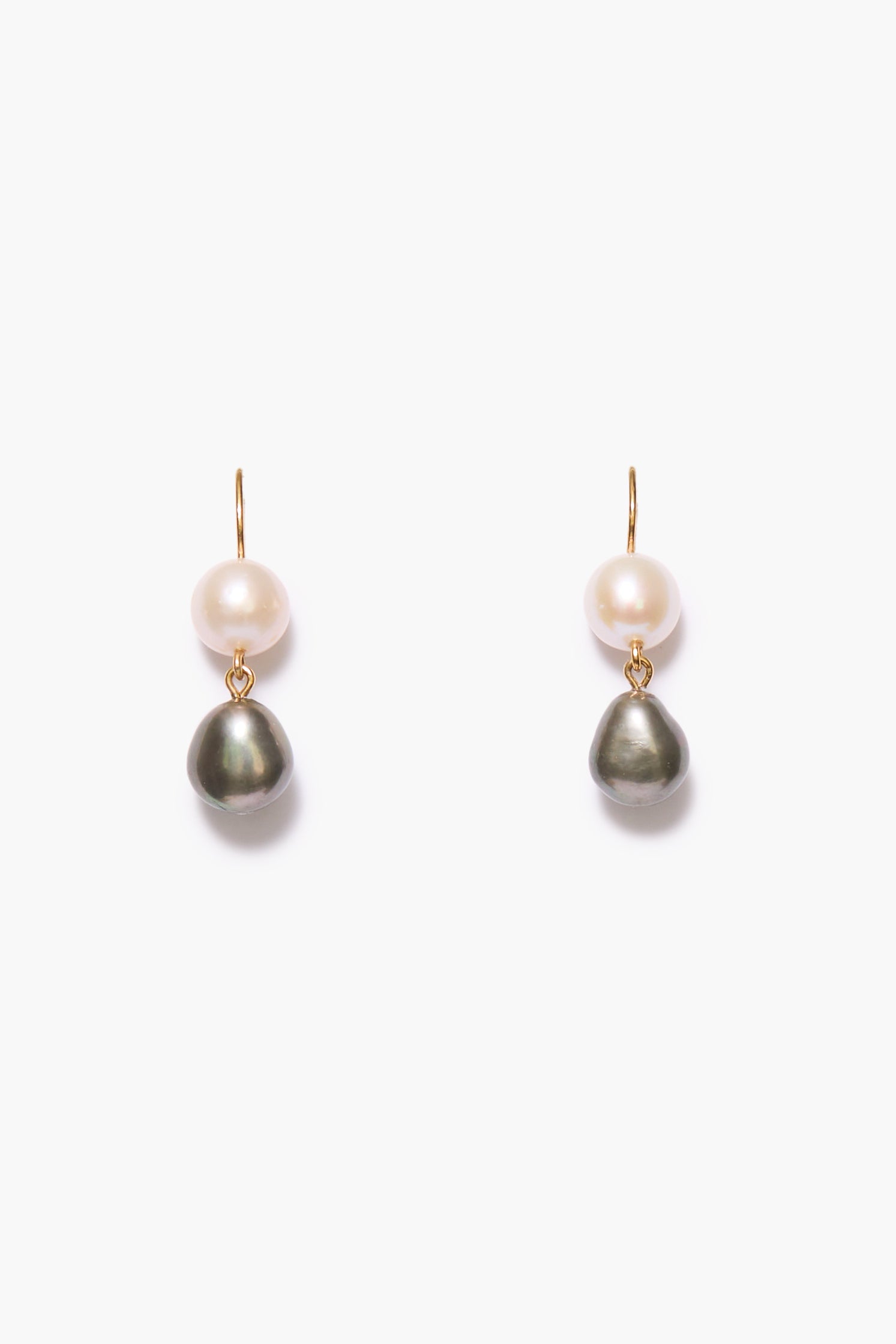Chan Luu Freshwater Pearl Earrings in Multi