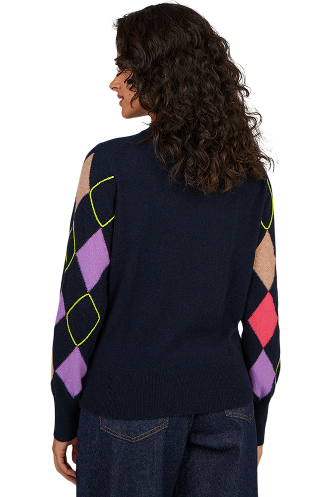 Cocoa Cashmere Elia Argyle Detail Crewneck Sweater in Cosmos