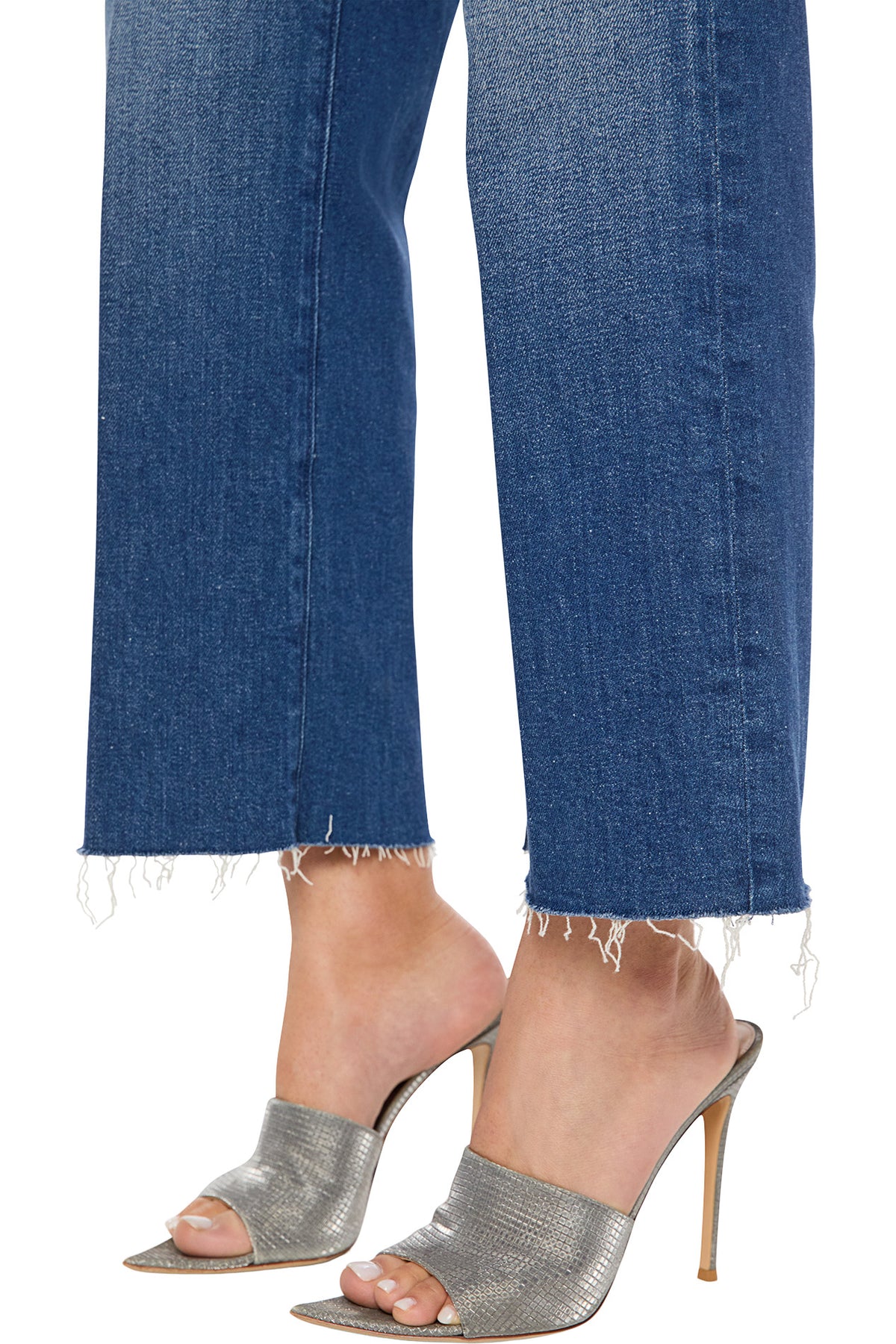 MOTHER Denim The Mid Rise Rambler Flood Fray in Deluxe Edition