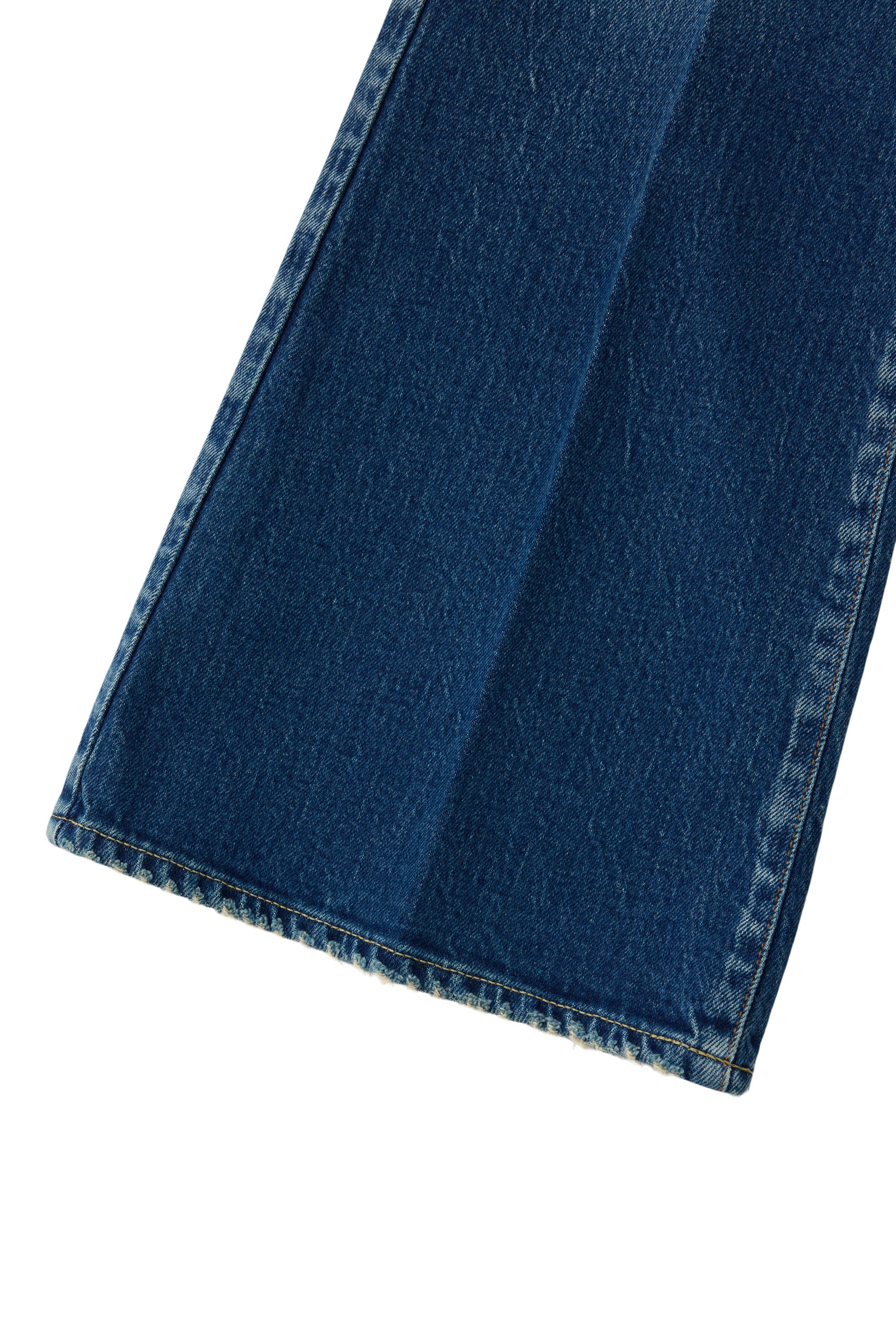 Moussy Denim 70's Flare - Attleboro in Blue