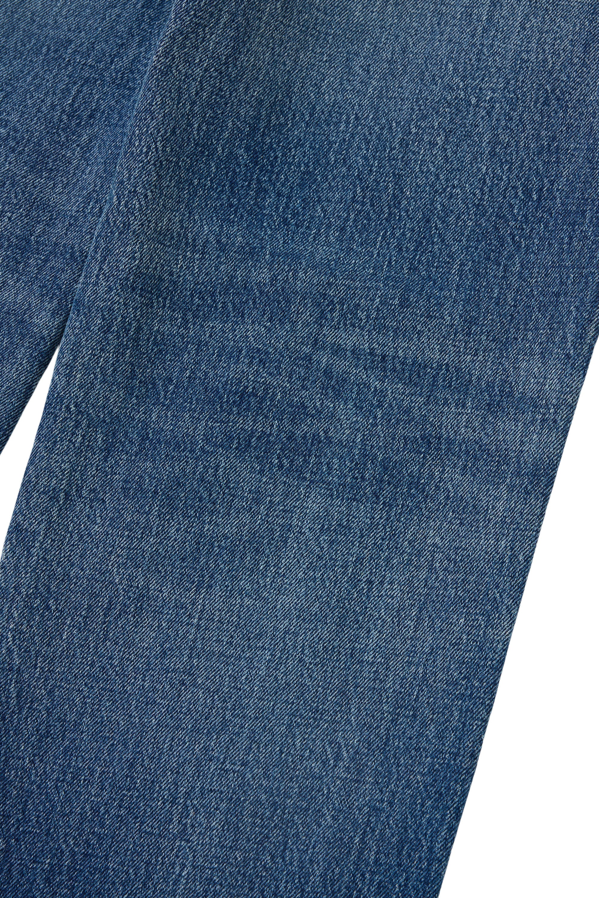 Moussy Denim Woodsburgh Straight in Blue