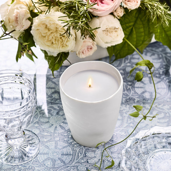 Nest Alfresco Deluxe Candle in White Tea & Rosemary
