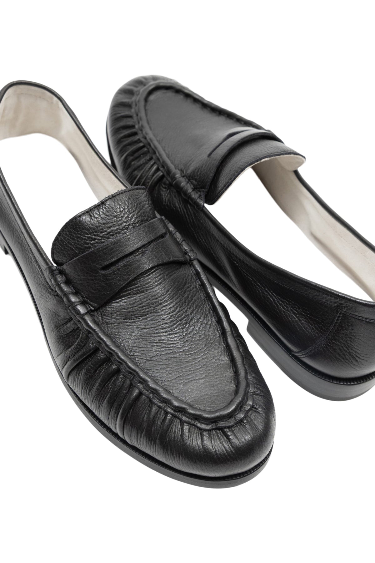 Oncept Dover Loafer in Black