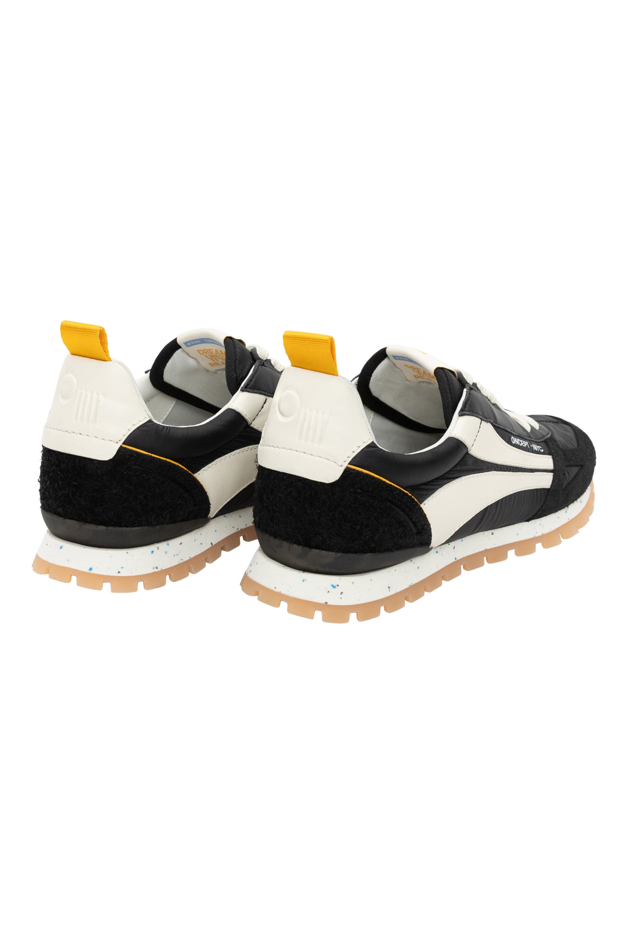 Oncept Toronto Sneakers in Black