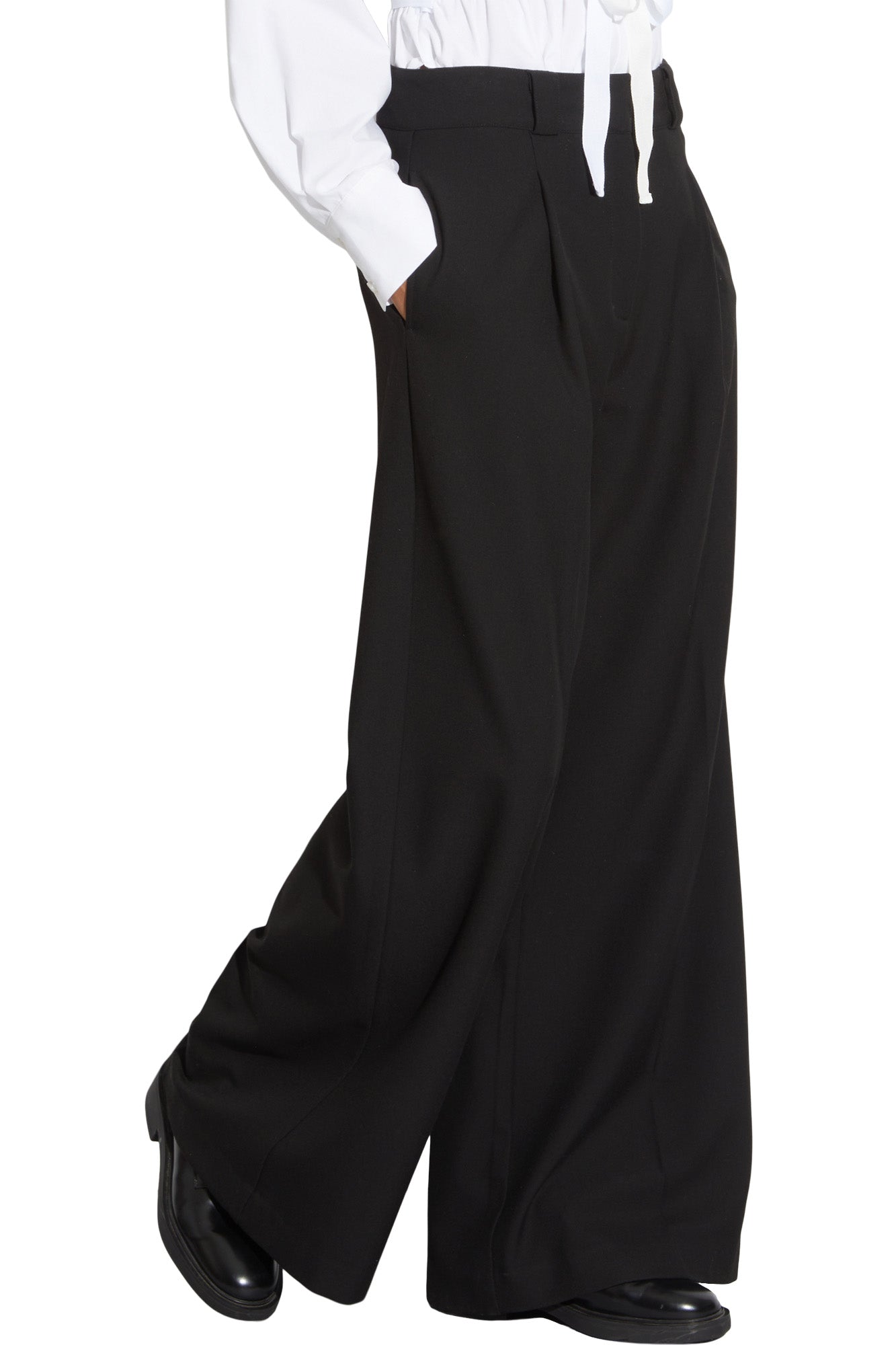 Saint Art Tiffany Mid-Waisted Wide Leg Trouser in Black