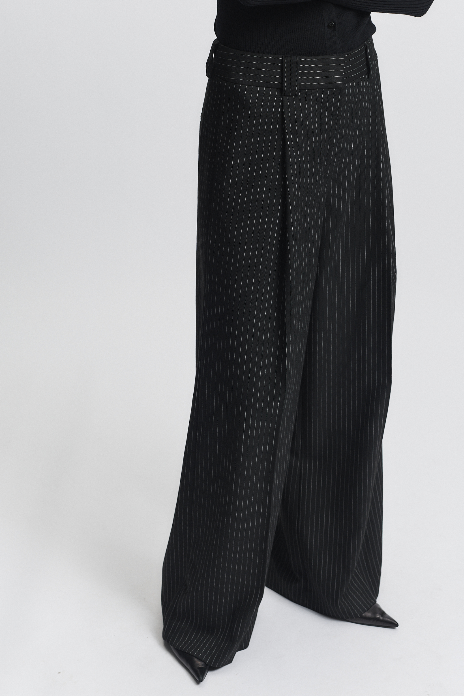 Saint Art Tiffany Mid-Waisted Wideleg Trouser in Charcoal Pinstripe