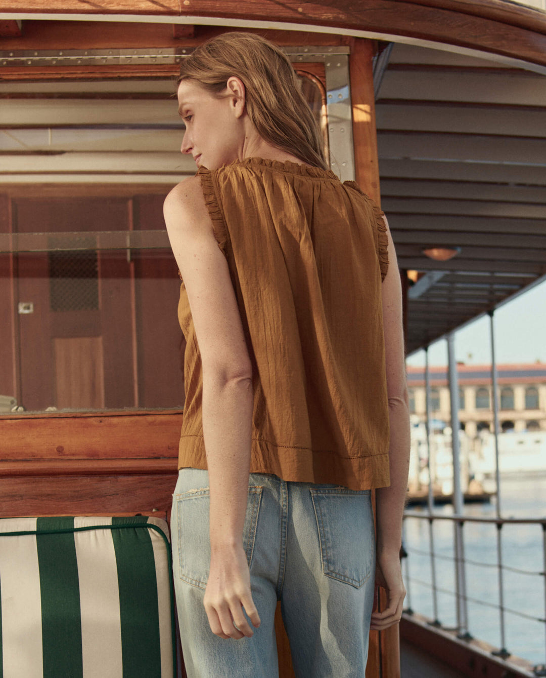 The Great Vignette Top