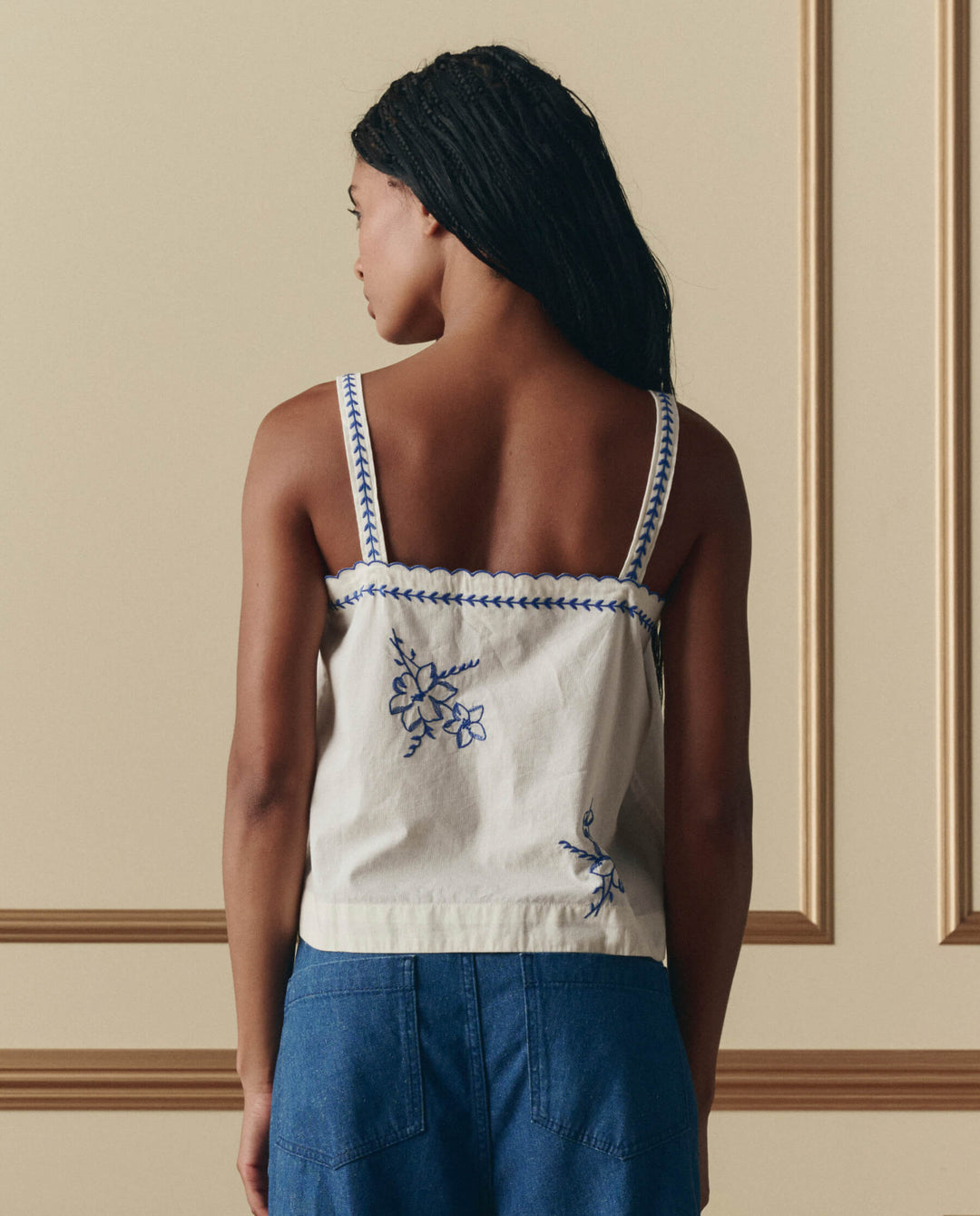 The Great Weekend Tank with Hanky Embroidery in Cream