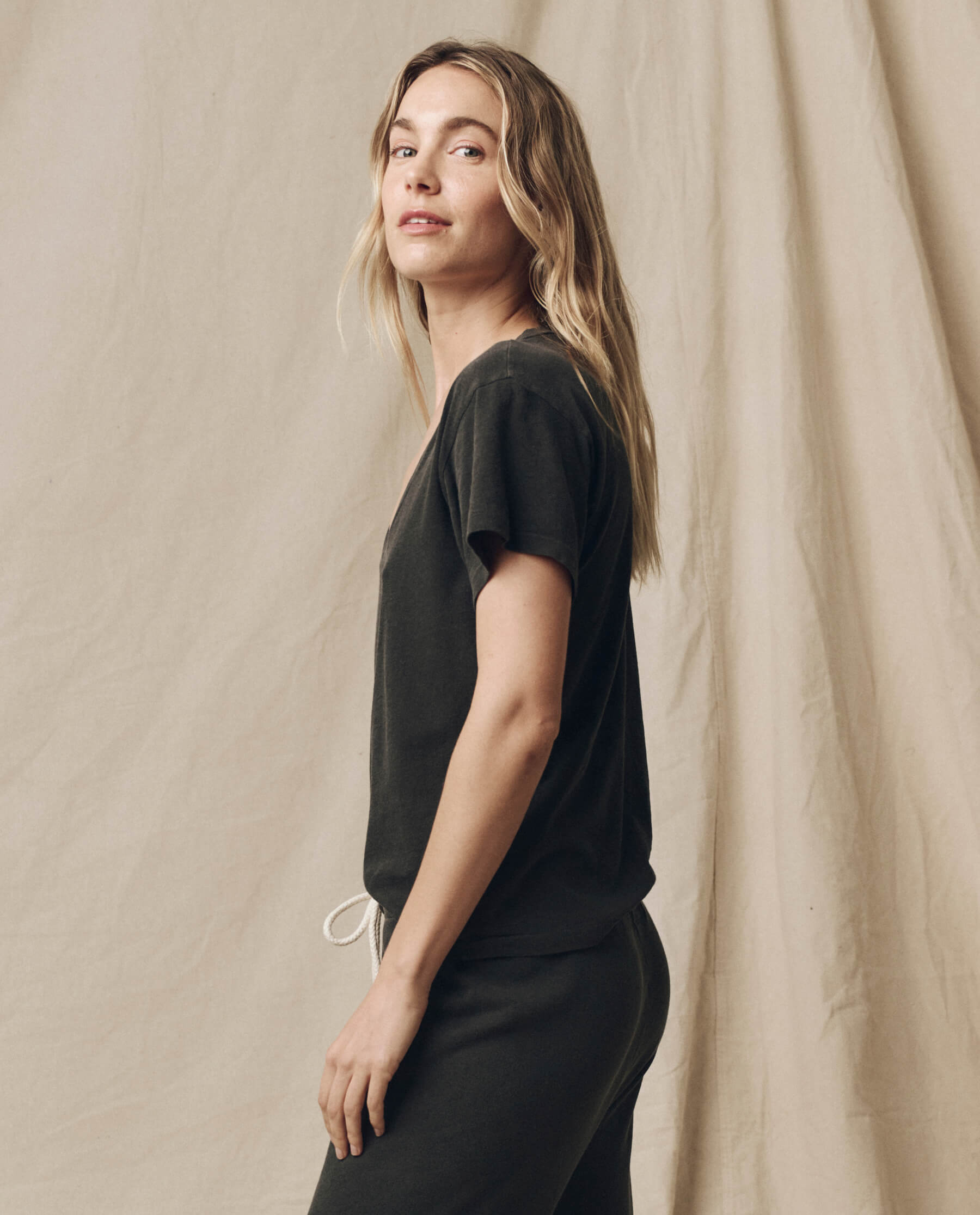 The Great Slim U neck Tee