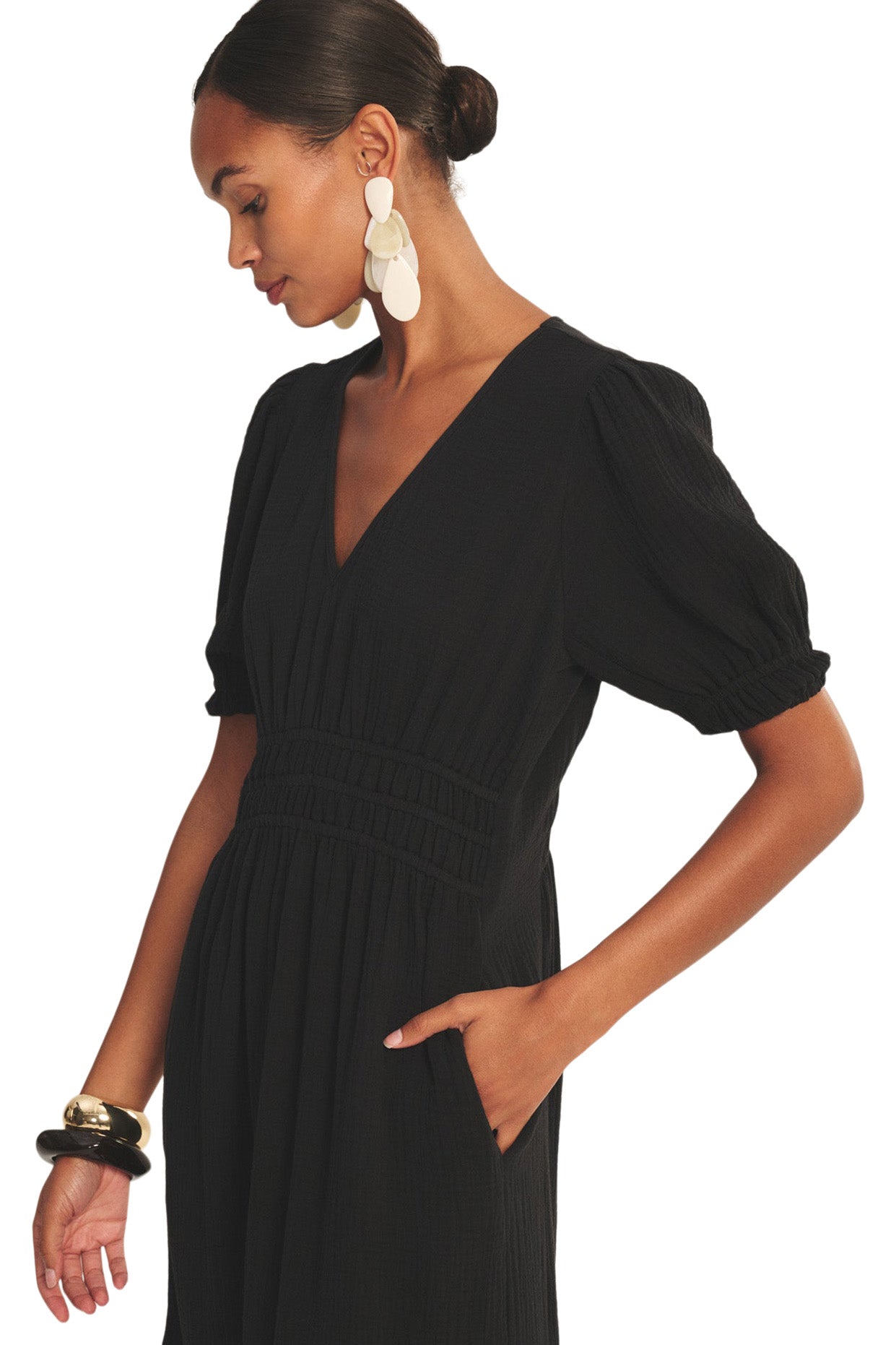 Velvet Rivelle Short Sleeve Dress in Black