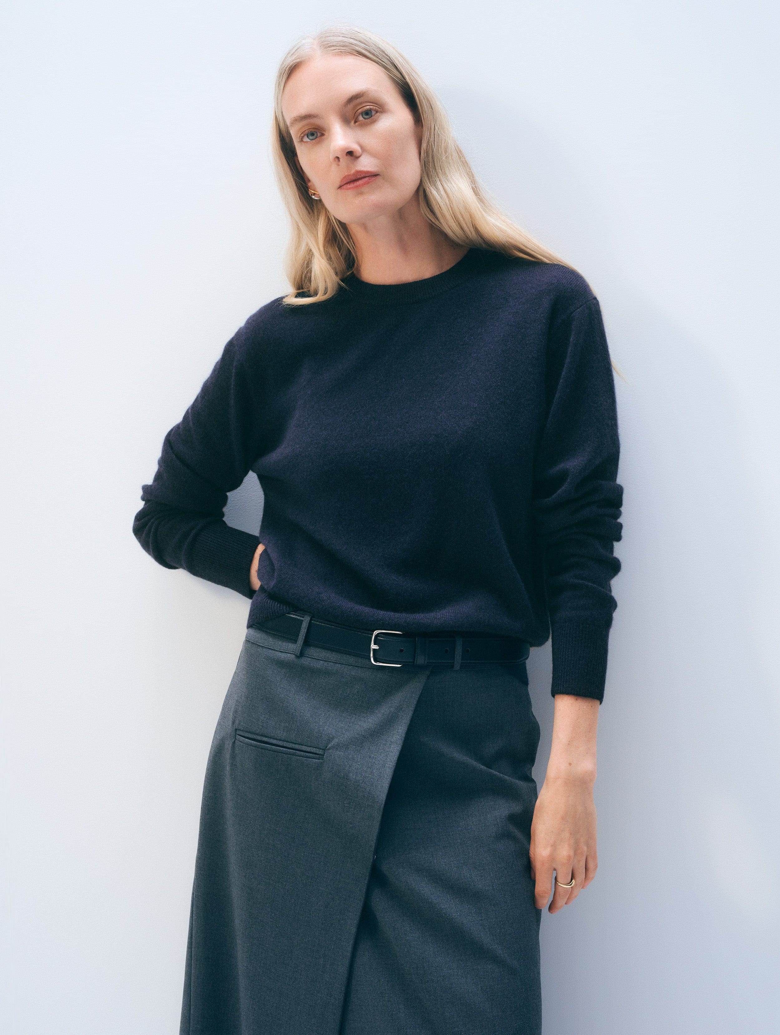 White & Warren Cashmere Crewneck Sweater